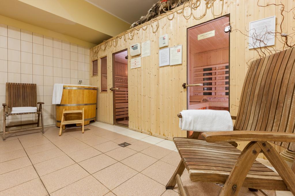 Bursztyn - Bernstein Spa & Wellness Домбки Экстерьер фото