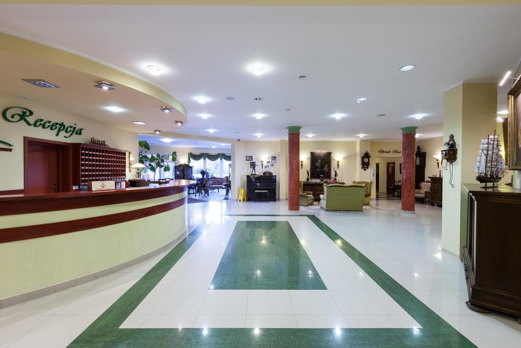 Bursztyn - Bernstein Spa & Wellness Домбки Экстерьер фото