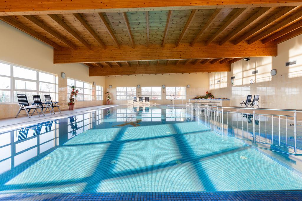 Bursztyn - Bernstein Spa & Wellness Домбки Экстерьер фото
